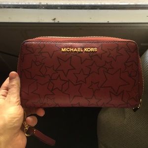 New without tags , never used  Michael Kors wallet